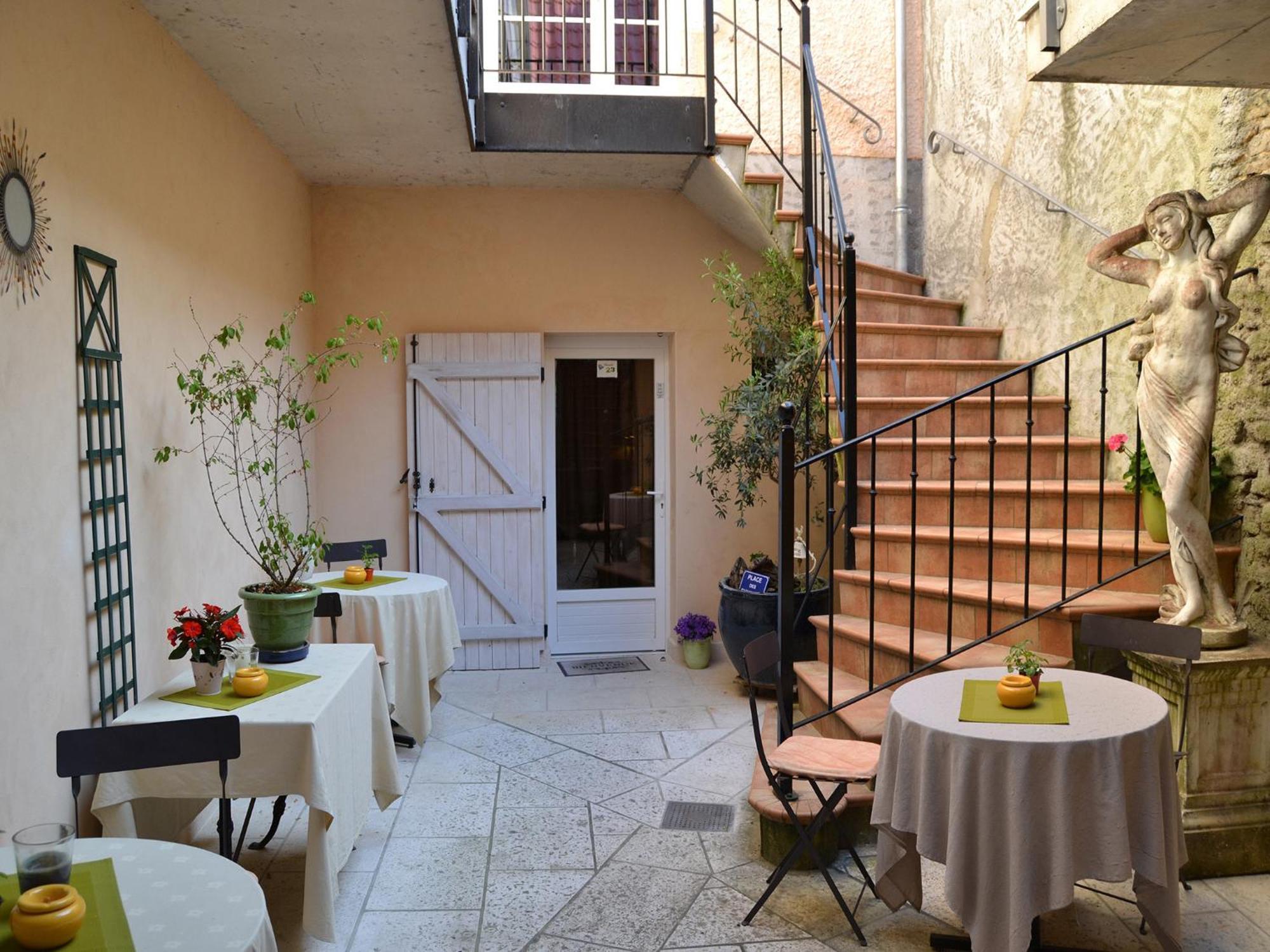 Hostellerie De La Poste Clamecy  Exterior photo