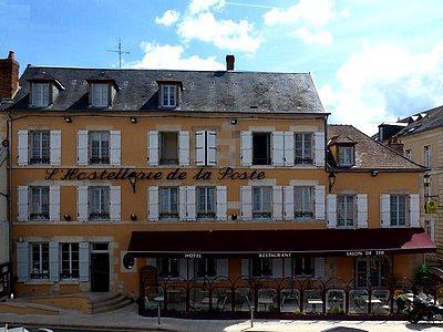 Hostellerie De La Poste Clamecy  Exterior photo